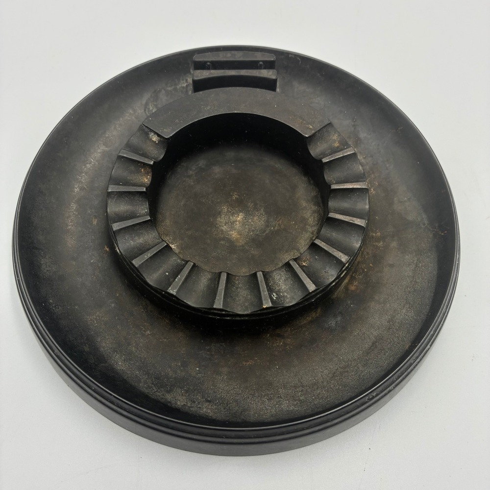 Vintage Daka-Ware The Winner Bakelite Ashtray Harry Davies Molding Co Horse Logo